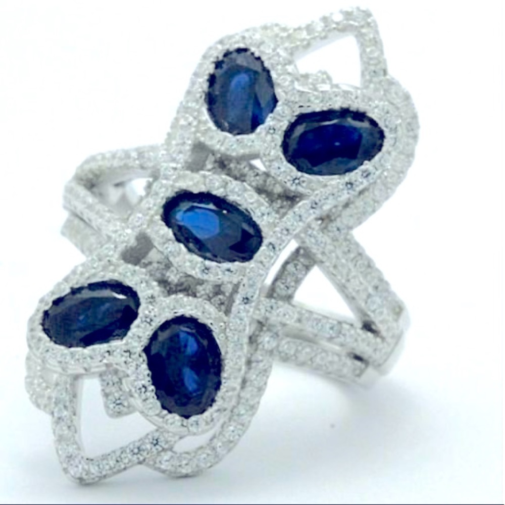 Luxury LifeStyle Collection By Samuelle & Co.